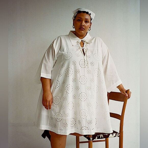 WRAY Salt Eyelet Apron Dress NWT - Picture 1 of 11